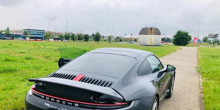 Legendární sporťák Porsche 911 Carrera 4S: 15 či 25 min. spolujízdy i řízení