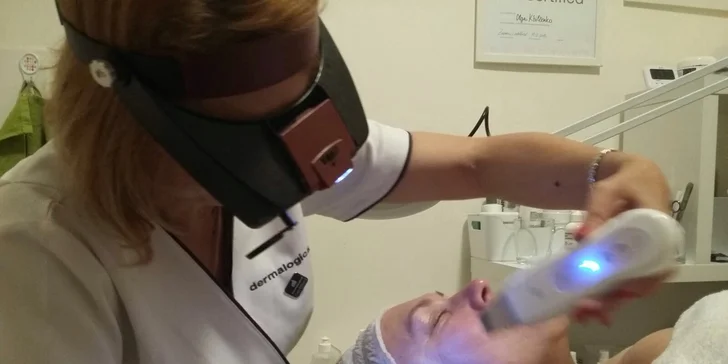 Královská péče o pleť: až dvouhodinové ošetření pleti, masáž, maska i úprava obočí