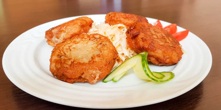 Placičky plněné tvarůžky pro jednoho i pro dva v restauraci U Radnice