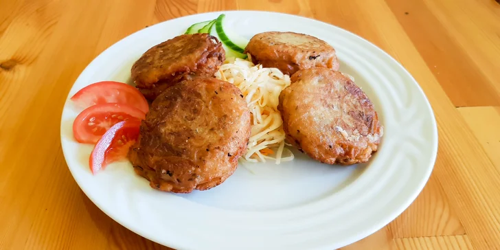Placičky plněné tvarůžky pro jednoho i pro dva v restauraci U Radnice