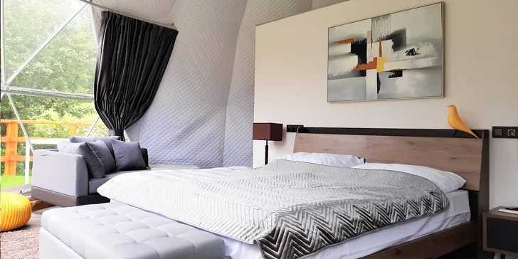Luxusní kempování: moderní igloo až pro 4 osoby, uprostřed zeleně a s veškerým zázemím