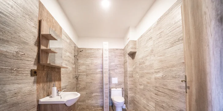 Pohoda na Šumavě pro partu i rodinu: nové a vybavené apartmány s kuchyní