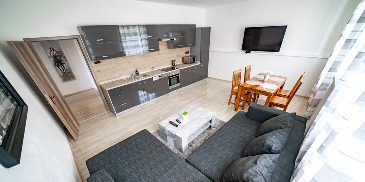 Pohoda na Šumavě pro partu i rodinu: nové a vybavené apartmány s kuchyní
