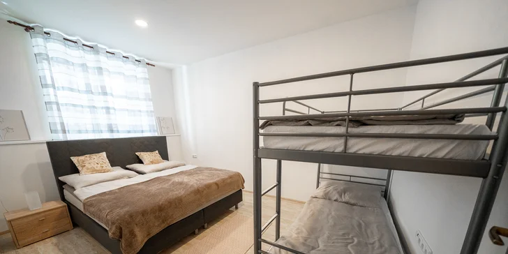 Pohoda na Šumavě pro partu i rodinu: nové a vybavené apartmány s kuchyní