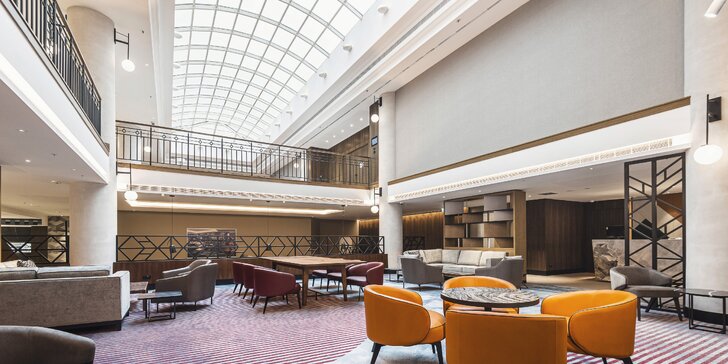 Srpen či září v hotelu Marriott: pobyt se snídaní i večeří až pro 4 osoby