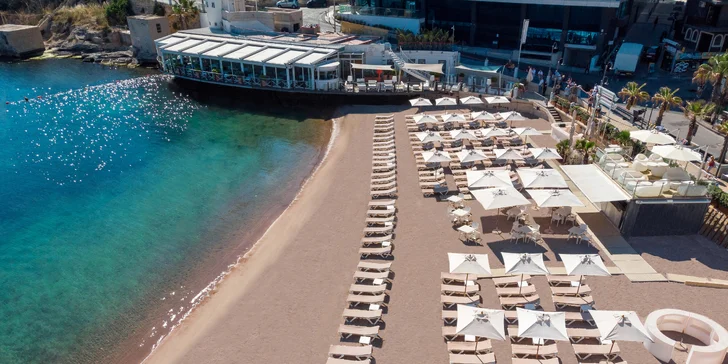 Až 15denní dovolená v 5* hotelu na Maltě přímo u pláže: snídaně, bazény a pobyt pro dítě do 12,9 let zdarma