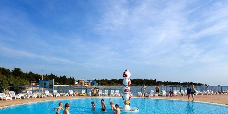 Dvě noci v apartmánu v chorvatské Istrii: doprava, polopenze, venkovní bazén a pobyt pro dítě do 13,9 let zdarma