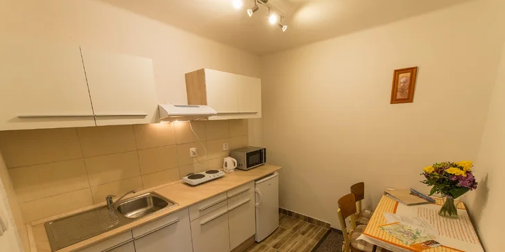 Příjemný penzion jen kousek od centra Krumlova: pokoj až pro 5, snídaně