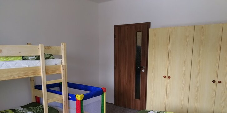 S partou či rodinou pod Klínovec: vybavený apartmán s kuchyňským koutem