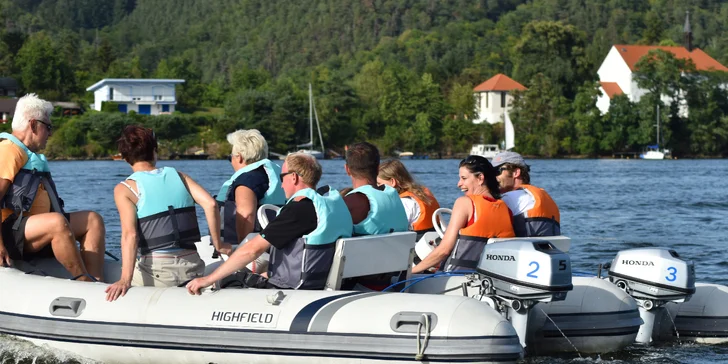 Poklad na Slapském jezeře: malá či velká šifrovačka na motorových člunech až pro 4 nebo rovnou 6 osob