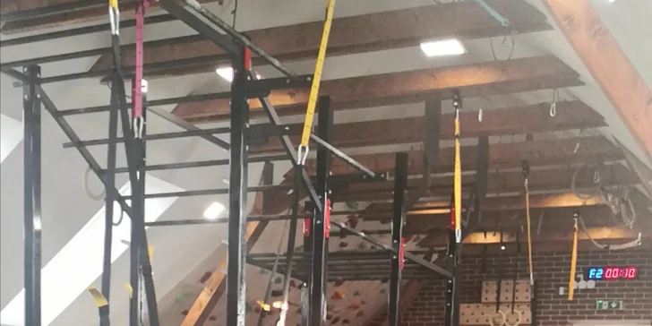 Přijďte si vytvarovat tělo: 1-5 vstupů na lekce TRX a tabaty