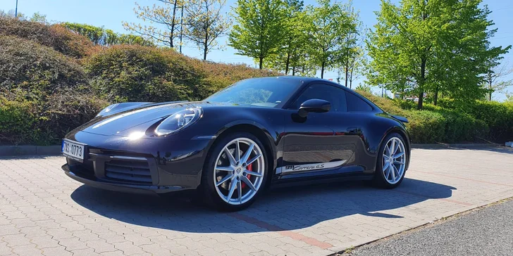 Legendární sporťák Porsche 911 Carrera 4S: 15 či 25 min. spolujízdy i řízení