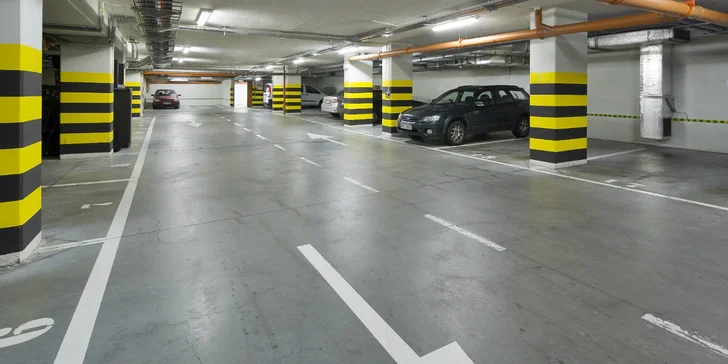 Užijte si Varšavu plnými doušky: pobyt v luxusním apartmánu se snídaní