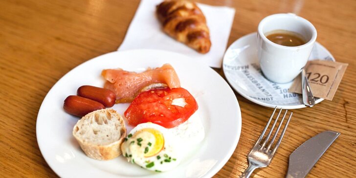 Užijte si Varšavu plnými doušky: pobyt v luxusním apartmánu se snídaní
