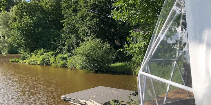 Užijte si glamping: vymazlené iglú u Prachovských skal a snídaně až pro 4