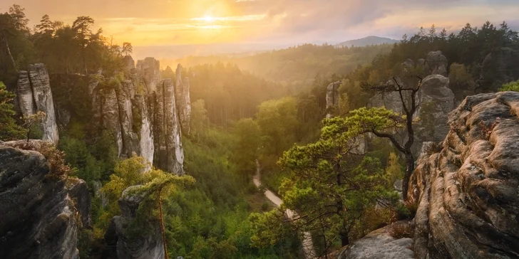 Glamping: vymazlené iglú u Prachovských skal, neomezený relax ve wellness i snídaňový koš