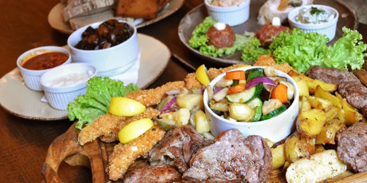 Pořádný nášup pro 4-6 osob v Originálním pravěkém restaurantu