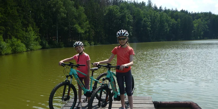 Vyrazte na cyklovýlet: půjčení elektrokola na 4 hodiny nebo na celý den