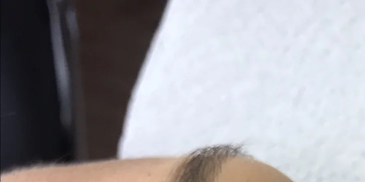 Krásné řasy pomocí metody Lash Lifting & Lash Volume vč. barvení