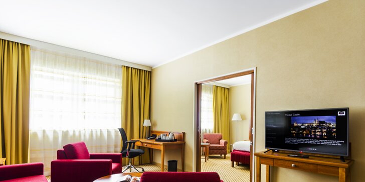 Ubytování v hotelu Marriott na letišti Václava Havla se snídaní či polopenzí a vstupenkou do zábavního Runway Parku