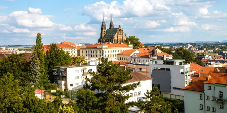 Na dosah oblíbených brněnských podniků a atrakcí: penzion v centru města se snídaní až do pokoje