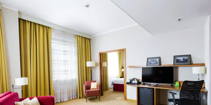 Odpočinek v hotelu Marriott v centru Plzně: snídaně nebo polopenze i varianty s prohlídkou pivovaru a pivo zdarma