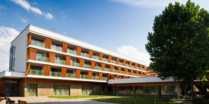Wellness pobyt ve slovinském Zreče: termální komplex s atrakcemi, sauny a polopenze
