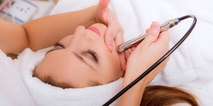 Kosmetické ošetření galvanickou žehličkou či ultrazvukovou špachtlí i masáž obličeje