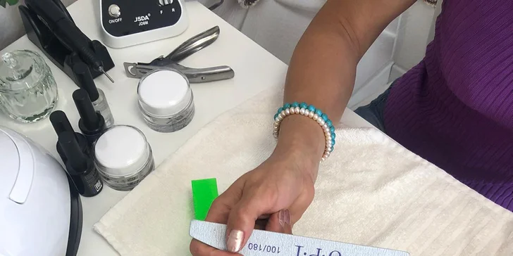 Hýčkání pro každého: kosmetika, masáž, spa i manikúra nebo pedikúra