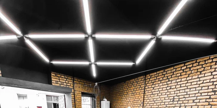 Běžné či detailní čištění interiéru nebo i exteriéru auta