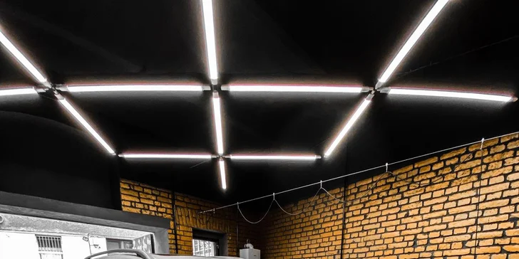 Běžné či detailní čištění interiéru nebo i exteriéru auta