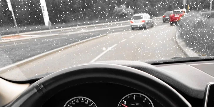 Běžné či detailní čištění interiéru nebo i exteriéru auta