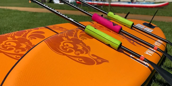 Plavte se po Vltavě: půjčení paddleboardu pro 1 nebo 2 osoby až na 2 hodiny