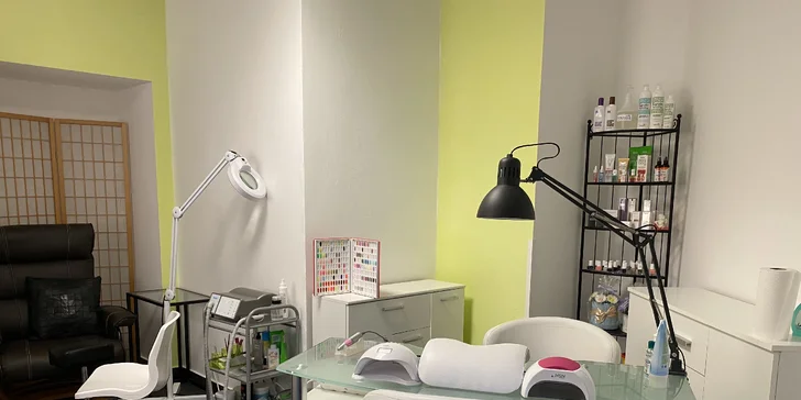 Balíčky plné péče: manikúra a pedikúra pro muže i ženy, P-Shine, Shellac