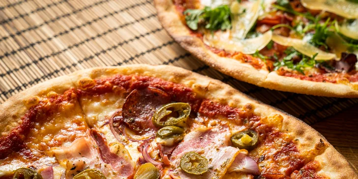 2x pizza dle výběru z celého menu: pikantní, hawai, salámová, sýrová i kuřecí