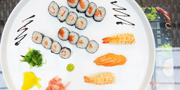 20 nebo 30 kousků sushi u Janáčkova divadla: losos, kreveta i avokádo a úhoř