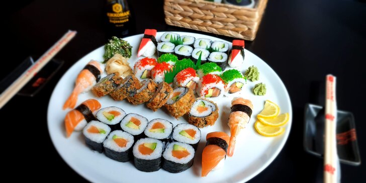 Jde se na sushi: sety 28 nebo 36 kousků s lososem, krabem, krevetami i kaviárem