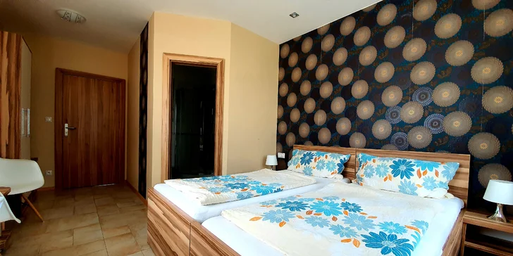 Za turistikou k Bešeňové: útulný hotel se zahradou a dětským hřištěm i hernou, snídaně či polopenze