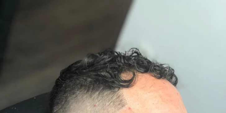 Barber u Bílé labutě: klasický střih i s holením břitvou či kompletní proměna muže