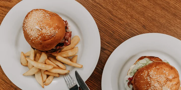 Beefburger z vyzrálého hovězího a hranolky pro 1 nebo 2 osoby