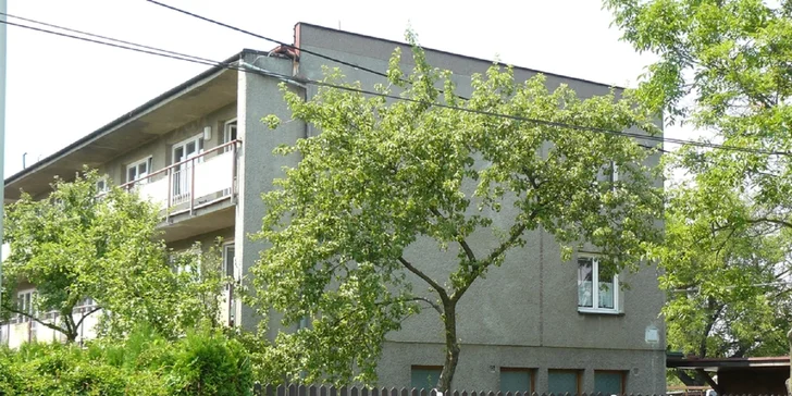 Výběr ze 6 druhů masáží: baňkování, havajská, zdravotní či lymfatická