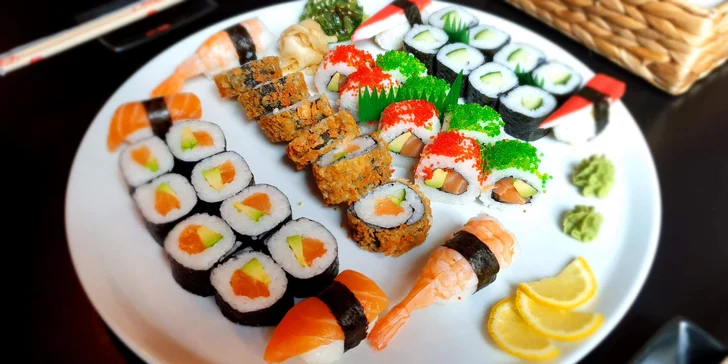 Jde se na sushi: sety 28 nebo 36 kousků s lososem, krabem, krevetami i kaviárem