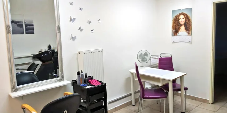 Kadeřnické balíčky: dámský střih, styling a barvení nebo melír pro všechny délky vlasů