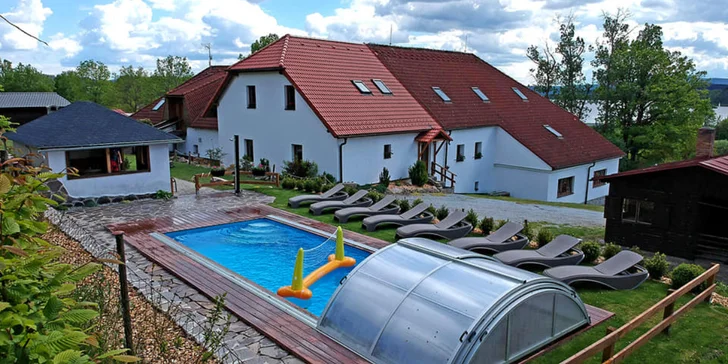 Pobyt v penzionu u Lipna s polopenzí a vířivkou