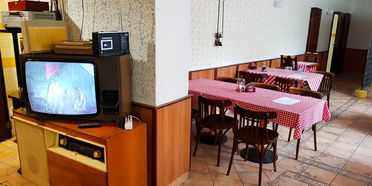 Osvěžte se při procházce Komenskými sady: 1 nebo 2 velké točené zmrzliny