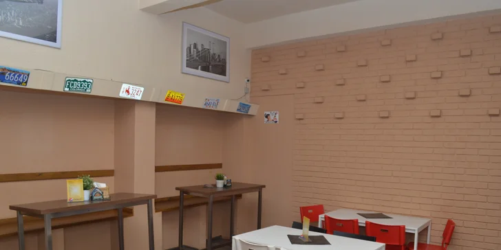 Pochutnejte si na pizze dle výběru: Havaj, šunková, sýrová i tuňáková pizza pro 1 nebo 2 osoby