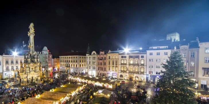 Adventní Olomouc a zimní Bouzov: doprava autobusem, adventní trhy i muzeum