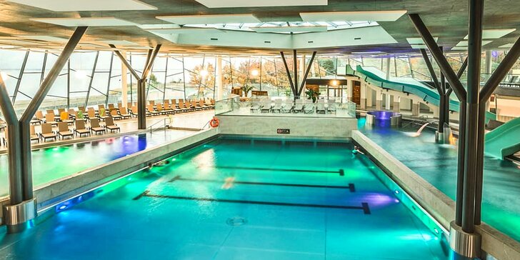 Relax na Šíravě: denně vstup do wellness i aquaparku a polopenze, termíny do prosince 2021