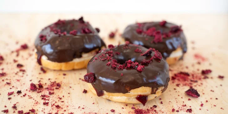 S voucherem si vyberete jakýkoli sladký donut z nabídky a k němu dostanete kávu. 