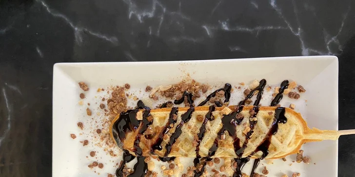Slané či sladké waffle dle výběru a nápoj k tomu pro 1 i 2